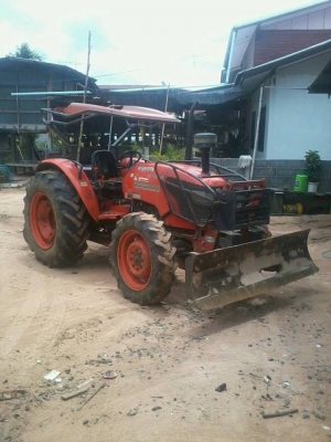 ขายรถไถคูโบต้า M 7040 เล่มทะเบียนพร้อม สภาพพร้อมใช้งาน ราคา 350,000 บาท โทร 087-9666599 คุณหนาม