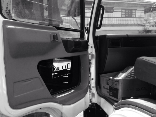 ฮีโน่ รุ่น FC 3J หัวคัซซี่ เครื่อง 165 แรง ปี 46 ยาว 6.50 เมตร ฮีโน่ รุ่น FC 3J หัวคัซซี่ เครื่อง 165 แรง ปี 46 ยาว 6.50 เมตร