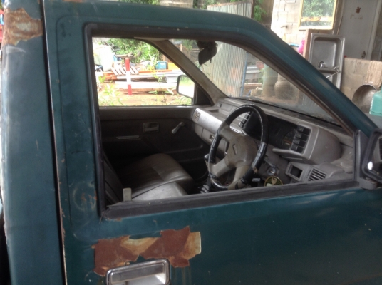 รถ ISUZU หัวเดียว