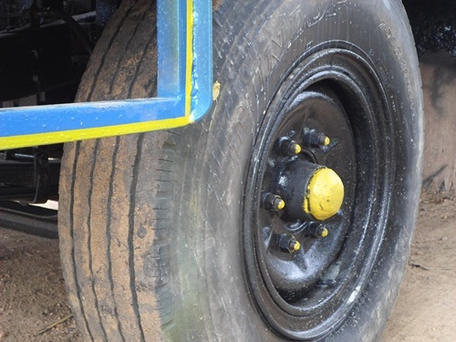 (ขายแต่กระบะรถครับ) 15000/ คัชซีกว้าง110ยาว 360  กระบะกว้าง 180) ราคาคุยกันได้