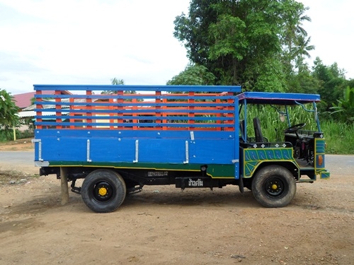 ขายแต่กระบะรถครับ 17000/ คัชซีกว้าง112 ยาว 360  กระบะกว้าง 180) ราคาคุยกันได้