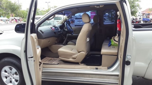 ขายดาวน์ vigo champ 2.5E ปี2013 135,000 บาท เหลือผ่อน 54 ด.9,607 บาท ' สภาพใหม่ 40,000 กม. สนใจติดต่อ 0887603049 (เบียร์) ทรงพล