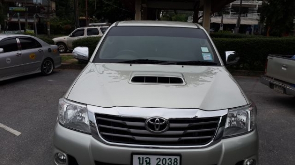 ขายดาวน์ vigo champ 2.5E ปี2013 135,000 บาท เหลือผ่อน 54 ด.9,607 บาท ' สภาพใหม่ 40,000 กม. สนใจติดต่อ 0887603049 (เบียร์) ทรงพล