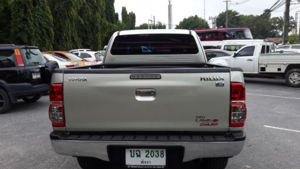 ขายดาวน์ vigo champ 2.5E ปี2013 135,000 บาท เหลือผ่อน 54 ด.9,607 บาท ' สภาพใหม่ 40,000 กม. สนใจติดต่อ 0887603049 (เบียร์) ทรงพล