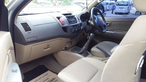 ขายดาวน์ vigo champ 2.5E ปี2013 135,000 บาท เหลือผ่อน 54 ด.9,607 บาท ' สภาพใหม่ 40,000 กม. สนใจติดต่อ 0887603049 (เบียร์) ทรงพล