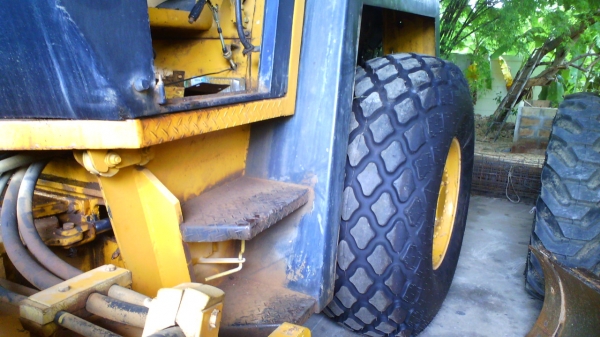 รถบดอัด สั่นสะเทือน BROMAX  BW213 ดี แบบสองเพลา รถสวยเนี๊ยบ มีทะเบียนครบ