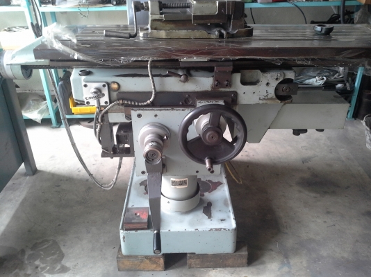 เครื่องมิลลิ่ง PDA M3 ญี่ปุ่น สภาพพร้อมใช้งาน แถมปากกากับหัวจับคอเรตให้ด้วยครับ