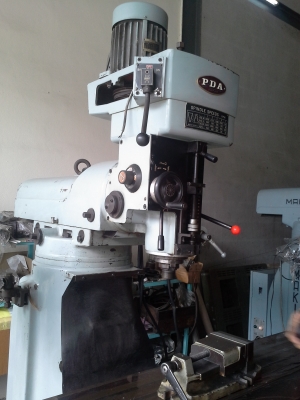 เครื่องมิลลิ่ง PDA M3 ญี่ปุ่น สภาพพร้อมใช้งาน แถมปากกากับหัวจับคอเรตให้ด้วยครับ