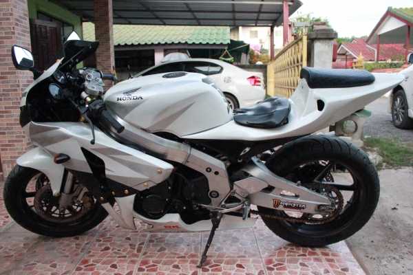 ขาย cbr400 ปี89 ทะเบียนแท้เล่มเขียว เลขตรง ภาษ๊,พรบ ต่อครบ ขาย cbr400 ปี89 ทะเบียนแท้เล่มเขียว เลขตรง ภาษ๊,พรบ ต่อครบ