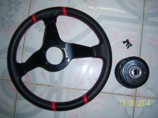 พวงมาลัยสวย พร้อมคอ