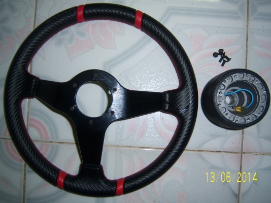 พวงมาลัยสวย พร้อมคอ