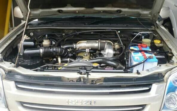 ISUZU D MAX 2.5SLX ปี47 วิ่ง 190000 สภาพสวยคับ ISUZU D MAX 2.5SLX ปี47 วิ่ง 190000 สภาพสวยคับ