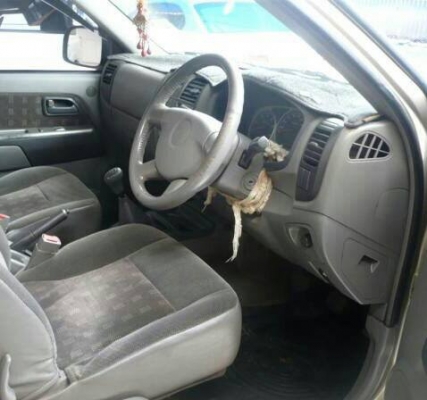 ISUZU D MAX 2.5SLX ปี47 วิ่ง 190000 สภาพสวยคับ ISUZU D MAX 2.5SLX ปี47 วิ่ง 190000 สภาพสวยคับ