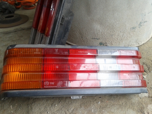 ไฟท้าย BENZ E23000