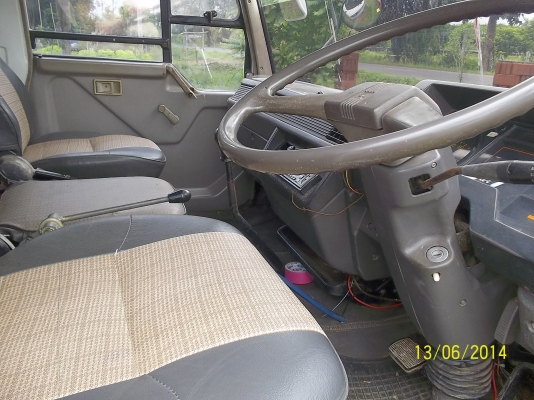 ขาย6ล้อดั้ม เกษตร   บาท  เอกสารพร้อมโอน