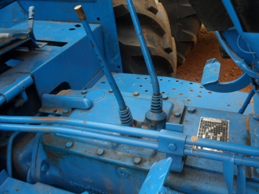 ขาย รถไถฟอร์ด6640 NEW HOLLAND 2เพลา คานหน้านิวส์ มีดันหน้า/หางสามไคเฮงหลี