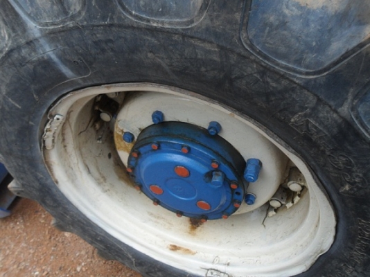 ขาย รถไถฟอร์ด6640 NEW HOLLAND 2เพลา คานหน้านิวส์ มีดันหน้า/หางสามไคเฮงหลี