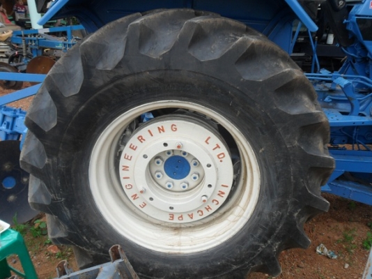 ขาย รถไถฟอร์ด6640 NEW HOLLAND 2เพลา คานหน้านิวส์ มีดันหน้า/หางสามไคเฮงหลี