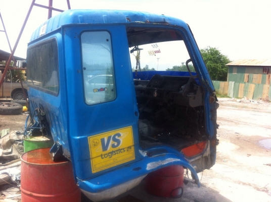 โครงหัวเก๋ง CP180 หรือ NIssan มีคอนโซล