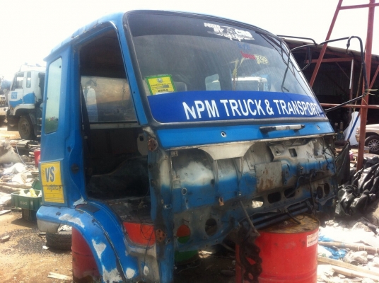 โครงหัวเก๋ง CP180 หรือ NIssan มีคอนโซล
