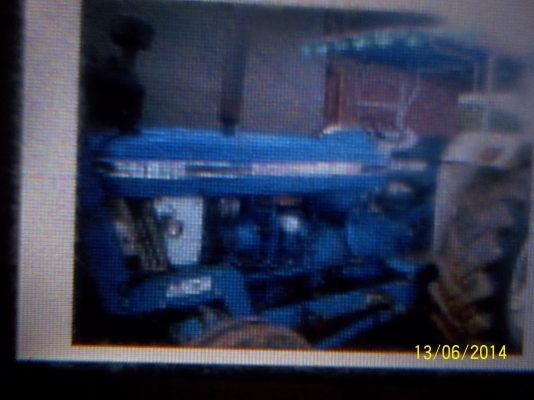 ขาย 435000 บาท  รถไถฟอร์ด 6610  นำเข้าสภาพสมบูรณ์