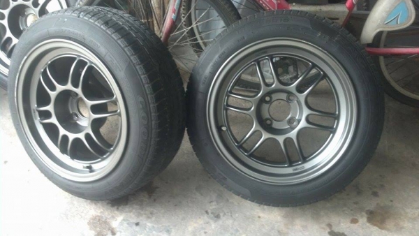 Rpf1 ขอบ 15 กว้าง 8 สีเทาดำ 4 รู 100 พร้อมยาง