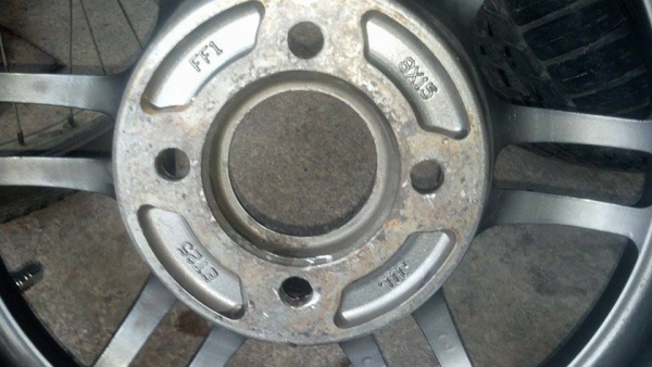 Rpf1 ขอบ 15 กว้าง 8 สีเทาดำ 4 รู 100 พร้อมยาง