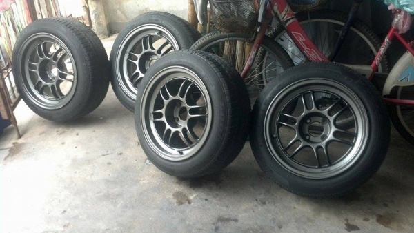 Rpf1 ขอบ 15 กว้าง 8 สีเทาดำ 4 รู 100 พร้อมยาง