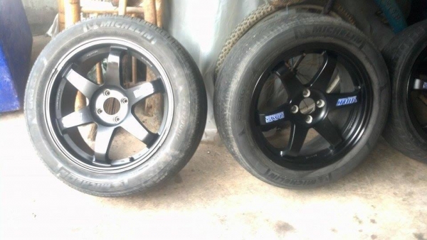 TE37 ขอบ 17 กว้าง 7 ขนาด 4 รู 100 พร้อมยาง 7900 TE37 ขอบ 17 กว้าง 7 ขนาด 4 รู 100 พร้อมยาง 7900