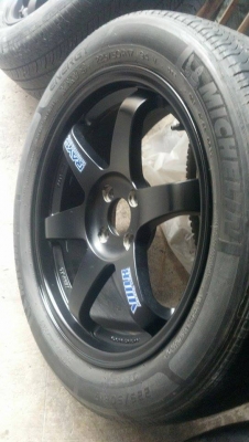 TE37 ขอบ 17 กว้าง 7 ขนาด 4 รู 100 พร้อมยาง 7900 TE37 ขอบ 17 กว้าง 7 ขนาด 4 รู 100 พร้อมยาง 7900