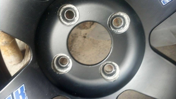 TE37 ขอบ 17 กว้าง 7 ขนาด 4 รู 100 พร้อมยาง 7900 TE37 ขอบ 17 กว้าง 7 ขนาด 4 รู 100 พร้อมยาง 7900