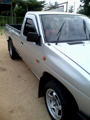 ขายรถกระบะบิ๊กM สภาพพร้อมใช้ ปี95 เครื่องBD 25ดี ไม่มีไอ ไม่มีผุ สีดี