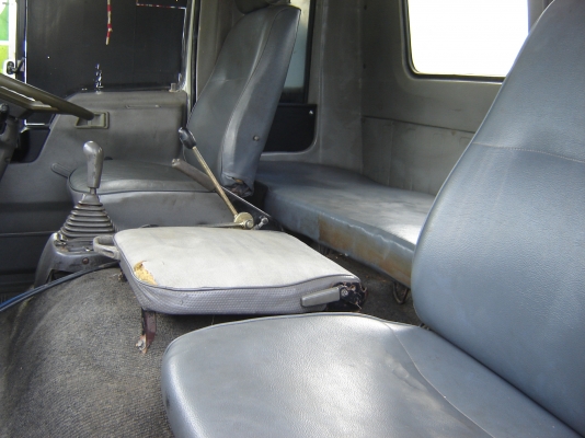 ขายรถสิบล้อ HINO 3M 240 แรงม้า กระบะดั้มใหม่ ยาง 90 \%  10 เส้น สวยๆ แบบนี้ขายเพียง 1280000 บาทเงินไม่พอมีไฟแนนท์ให้ 700,000 ขึ้น  089-2406621