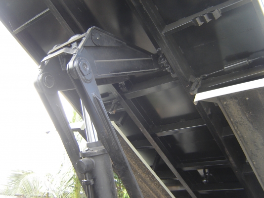 ขายรถสิบล้อ HINO 3M 240 แรงม้า กระบะดั้มใหม่ ยาง 90 \%  10 เส้น สวยๆ แบบนี้ขายเพียง 1280000 บาทเงินไม่พอมีไฟแนนท์ให้ 700,000 ขึ้น  089-2406621