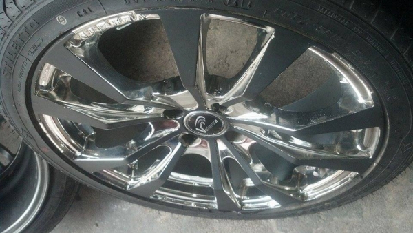 แม็กวีไอพี ขอบ 17 กว้าง 7 ออฟ 42 พร้อมยาง