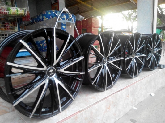 Kranze made In Taiwan 18 /5/114.3et42 กว้าง8"ทั้งสี่วงของใหม่ ขายถูก8500 สนจัยดู ของได้ที่ คลอง2 คลองหลวง ซ,บงกช11  0898128457 ไอดี chaichaimax จัดส่งทั่วประเทศ ซ.บงกช11https://www.facebook.com/profile.php?id=1000062310313