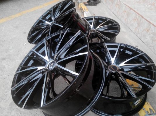 Kranze made In Taiwan 18 /5/114.3et42 กว้าง8"ทั้งสี่วงของใหม่ ขายถูก8500 สนจัยดู ของได้ที่ คลอง2 คลองหลวง ซ,บงกช11  0898128457 ไอดี chaichaimax จัดส่งทั่วประเทศ ซ.บงกช11https://www.facebook.com/profile.php?id=1000062310313