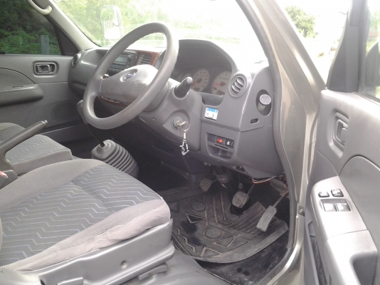 หลังคาสูง กระจกไฟฟ้า ล้อแม็ค เครื่องเดิมคู่ตัว 3000zdi