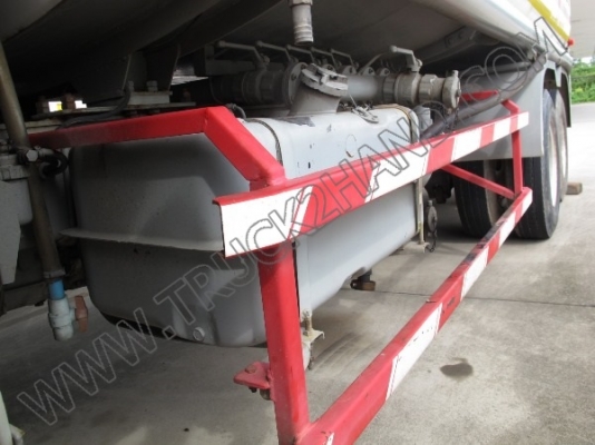 รถบรรทุก10ล้อ บรรทุกน้ำมัน MITSUBISHI FUSO FN517M