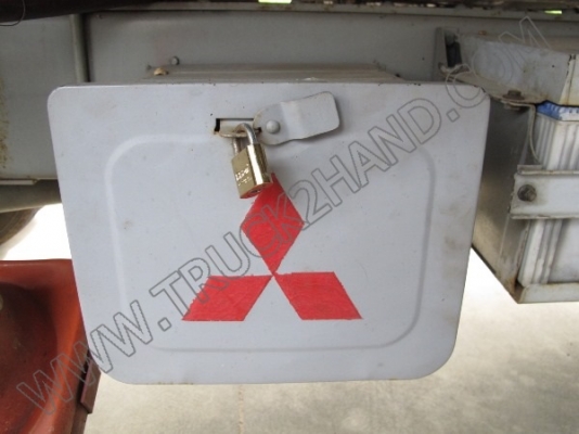 รถบรรทุก10ล้อ บรรทุกน้ำมัน MITSUBISHI FUSO FN517M