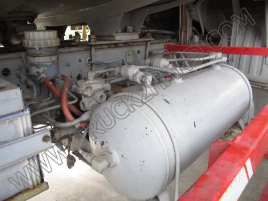 รถบรรทุก10ล้อ บรรทุกน้ำมัน MITSUBISHI FUSO FN517M