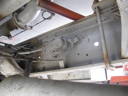 รถบรรทุก10ล้อ บรรทุกน้ำมัน MITSUBISHI FUSO FN517M