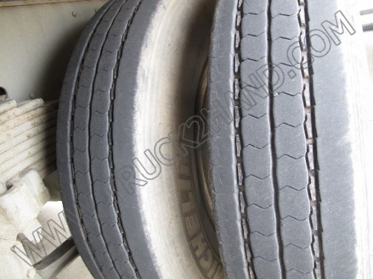 รถบรรทุก10ล้อ บรรทุกน้ำมัน MITSUBISHI FUSO FN517M