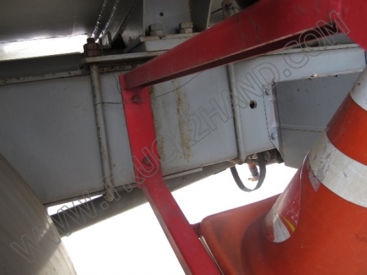 รถบรรทุก10ล้อ บรรทุกน้ำมัน MITSUBISHI FUSO FN517M