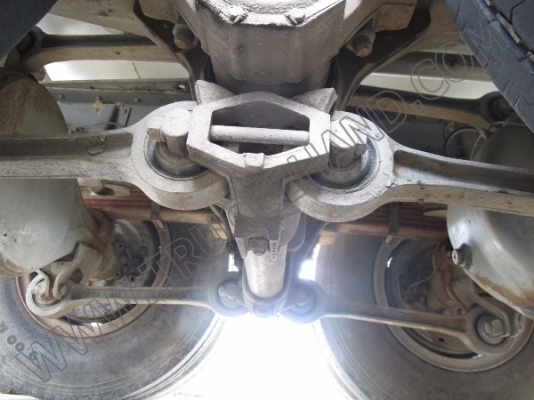 รถบรรทุก10ล้อ บรรทุกน้ำมัน MITSUBISHI FUSO FN517M