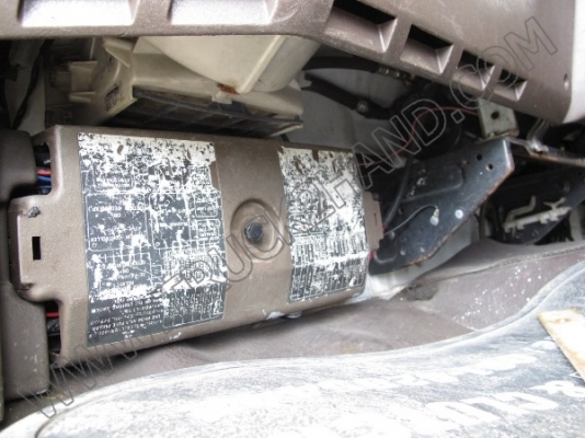 รถบรรทุก10ล้อ บรรทุกน้ำมัน MITSUBISHI FUSO FN517M