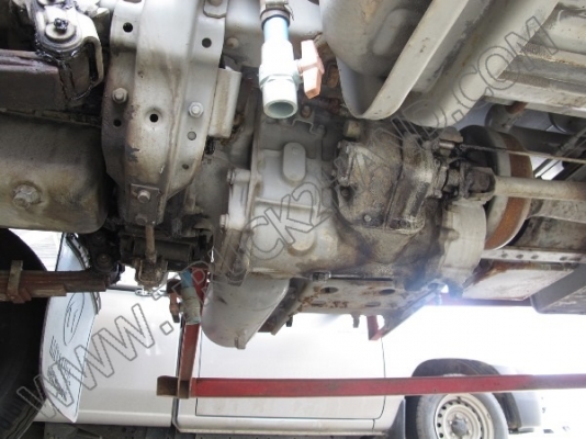 รถบรรทุก10ล้อ บรรทุกน้ำมัน MITSUBISHI FUSO FN517M