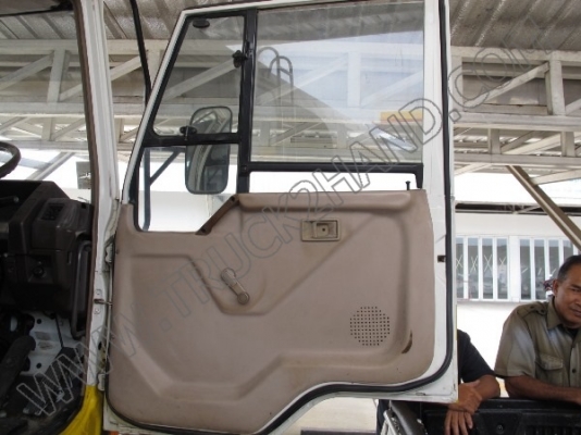 รถบรรทุก10ล้อ บรรทุกน้ำมัน MITSUBISHI FUSO FN517M