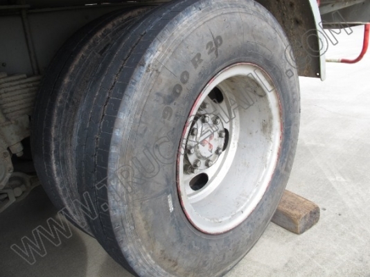 รถบรรทุก10ล้อ บรรทุกน้ำมัน MITSUBISHI FUSO FN517M