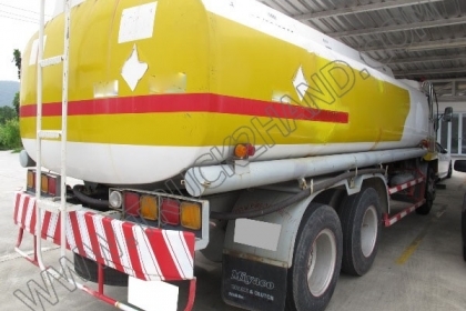 รถบรรทุก10ล้อ บรรทุกน้ำมัน MITSUBISHI FUSO FN517M